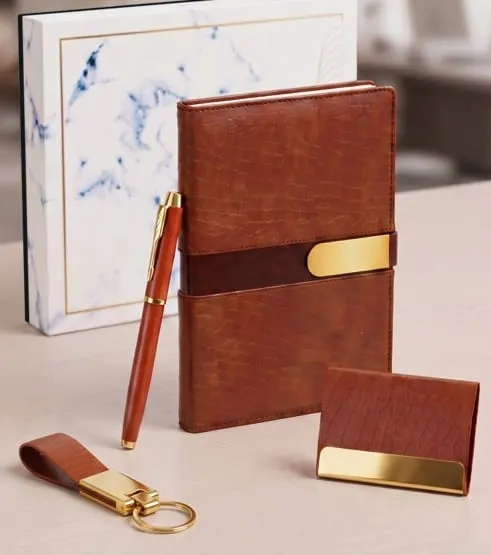 Gold-Clasp 4-in-1 Gift Set — Cognac