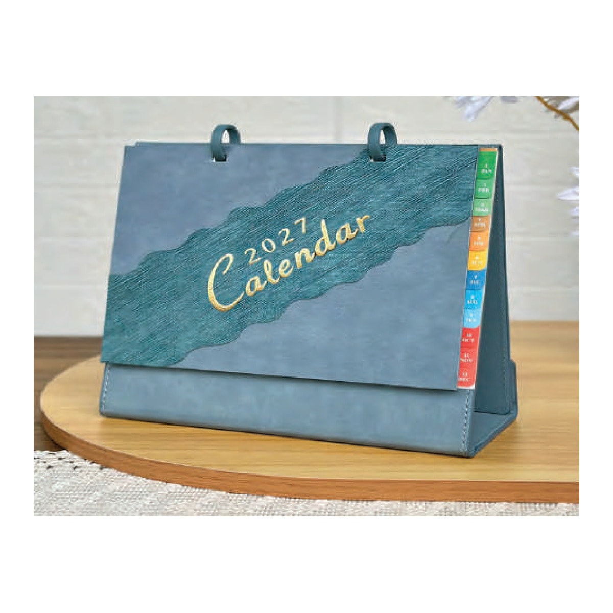 Notebook-Style Desk Calendar